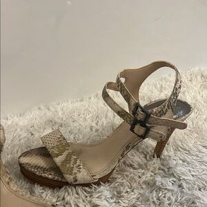 Vince Camuto Snakeskin Tan Heels